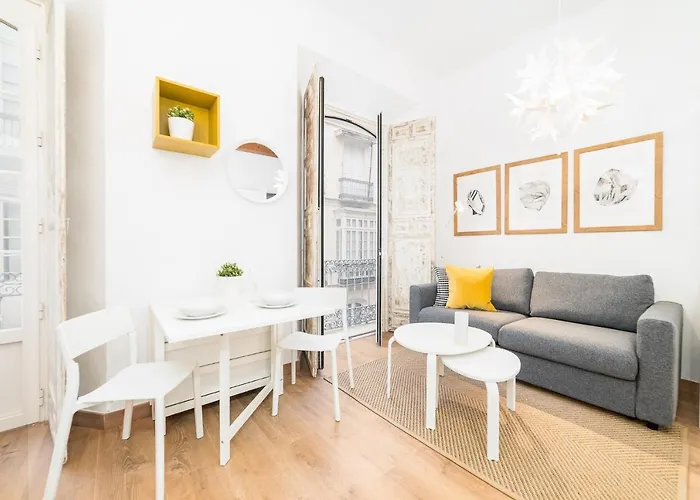 아파트 Homes Uncibay Square 말라가